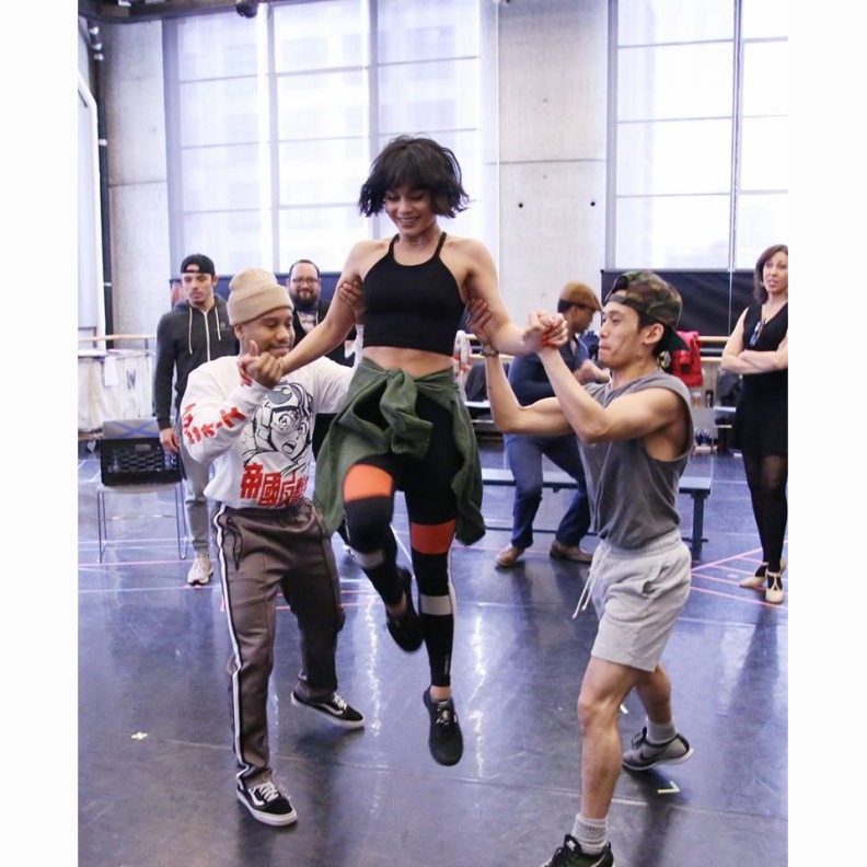 فانيسا هادجنز تخضع لدورات تدريبية مكثفة في الرقص قبل حفلها في مركز كينيدي