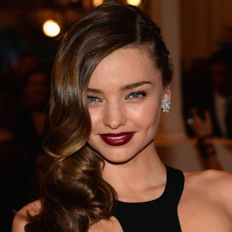 أي تسريحة للشعر الوايفي ستختارين؟