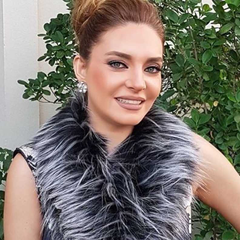 زينة اليازجي مع زوجها عابد فهد