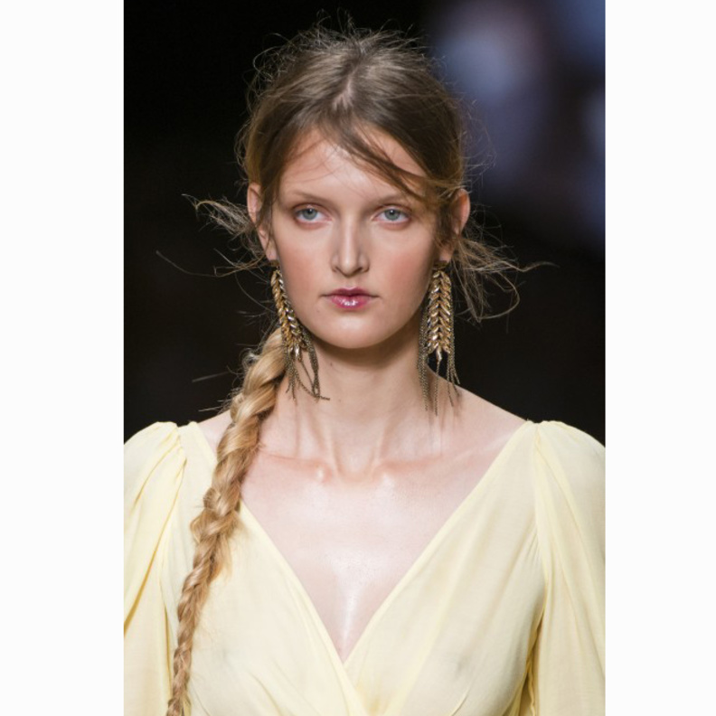  تسريحات شعر عصرية مناسبة لربيع 2018