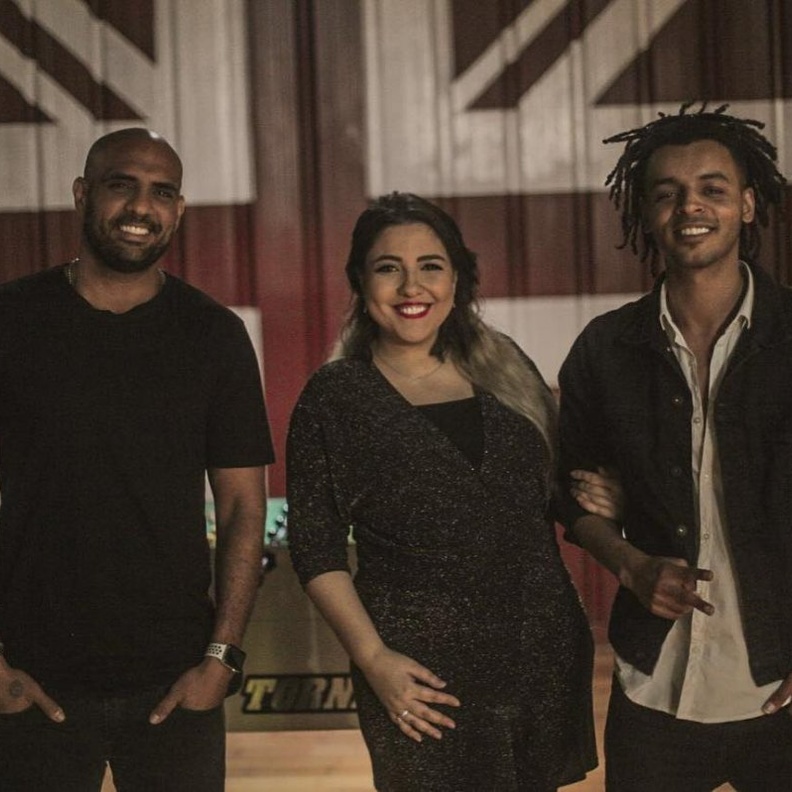 مي كساب وزوجها