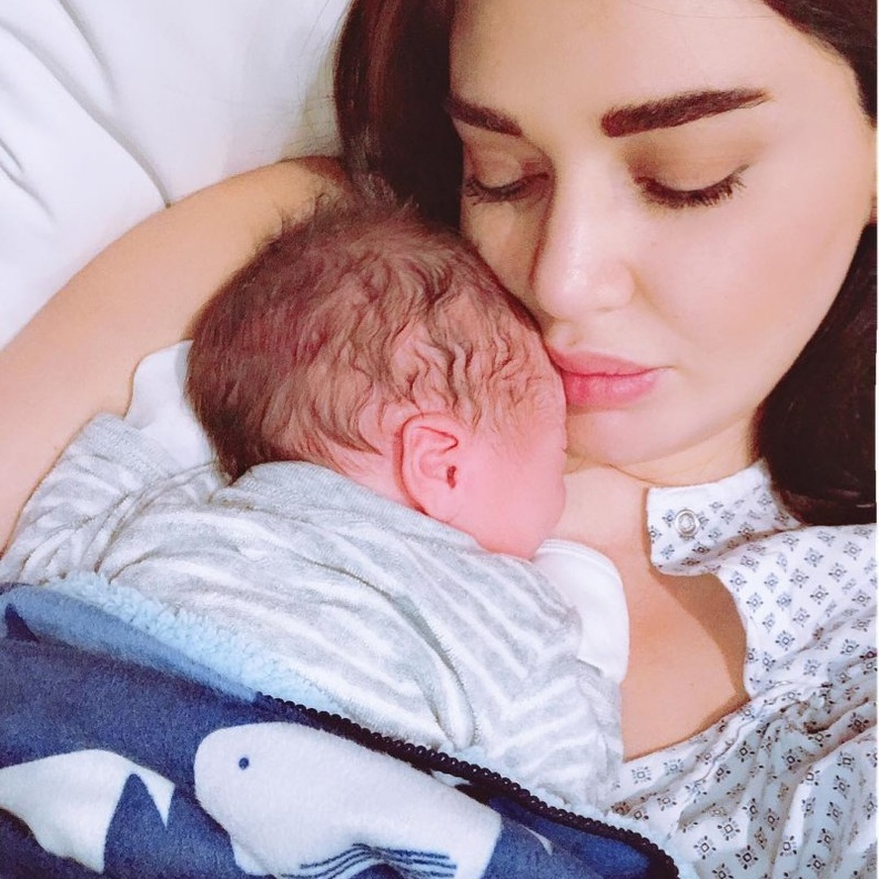 سيرين عبد النور وابنها