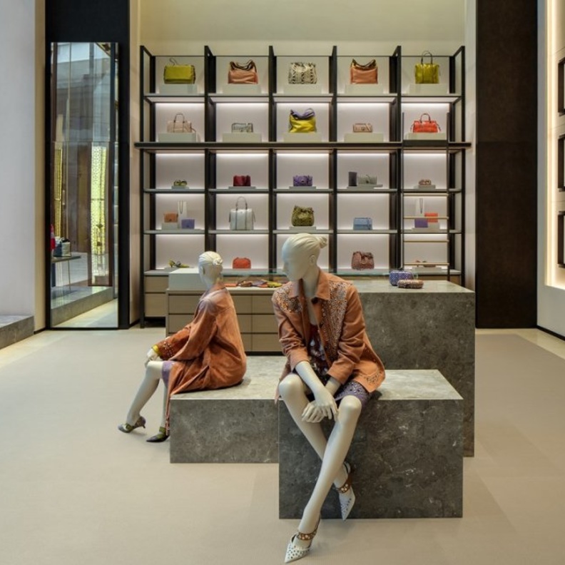 "بوتيغا ڤينيتا" تفتتح أكبر متجر لها في الشرق الأوسط في قاعة الأزياء في دبي مول