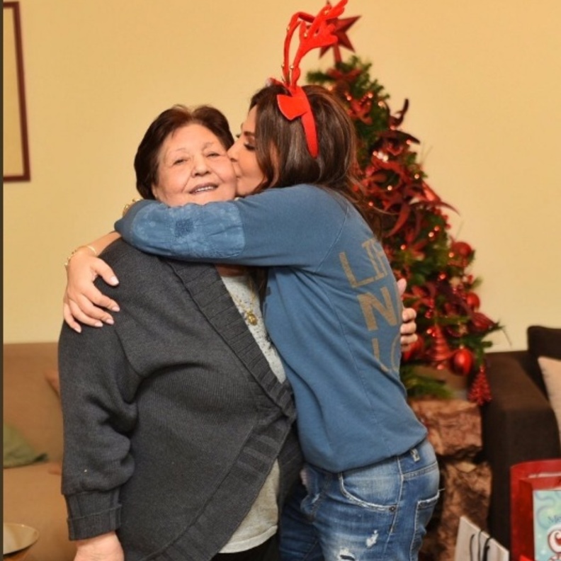 اليسا ووالدتها