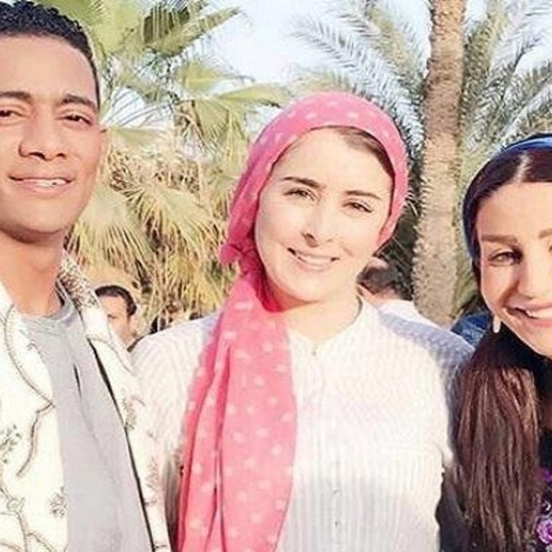 وفاء عامر ودرة