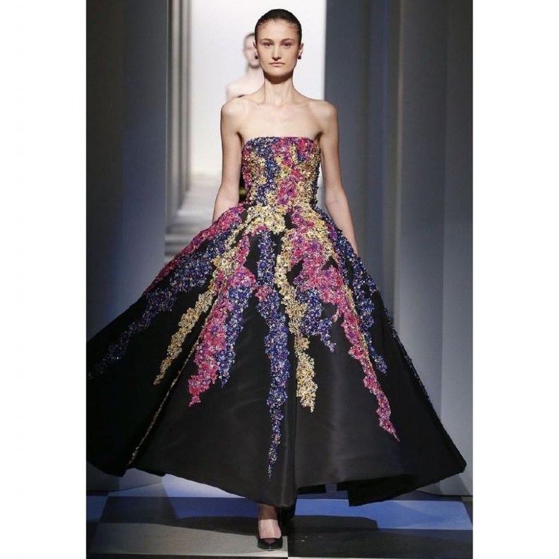 فساتين من كريستيان ديور