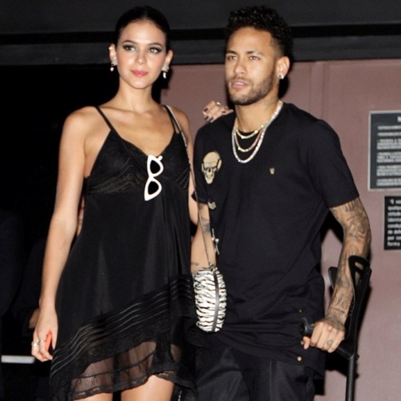 نيمار وصديقته