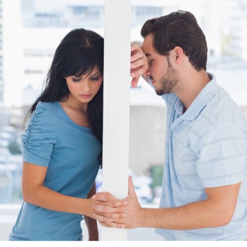 5 اخطاء يرتكبها شريك الحياة تقتل الحب 