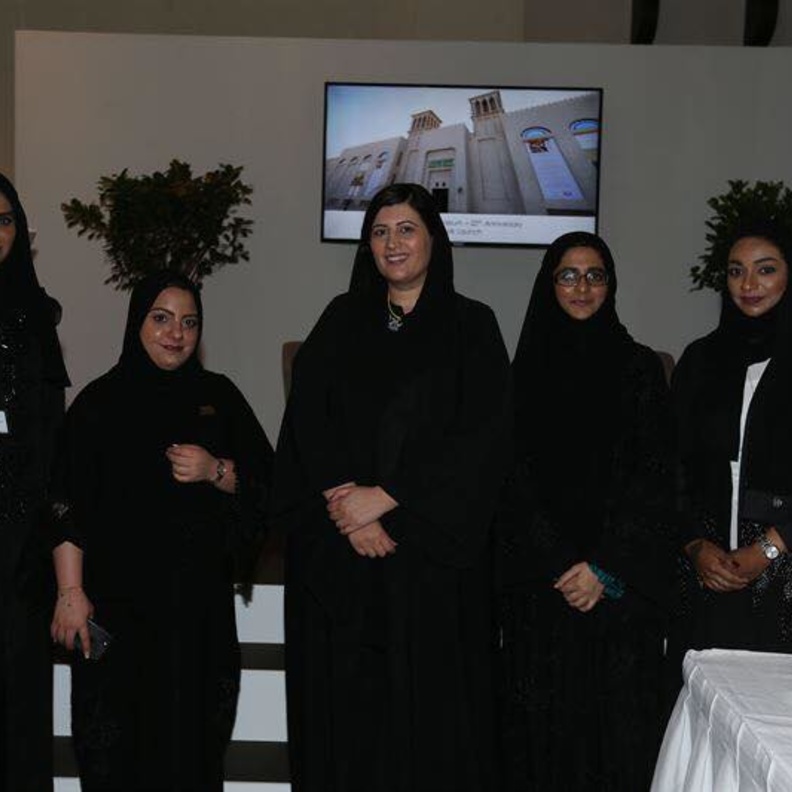 متحف الشارقة للفنون يطلق كتاباً خاصاً احتفالاً بالذكرى العشرين