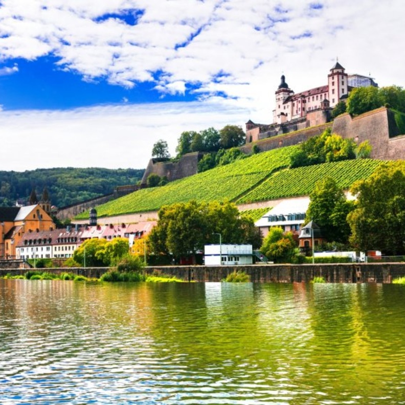 قلعة هايدلبيرغ من أهم المعالم التاريخية