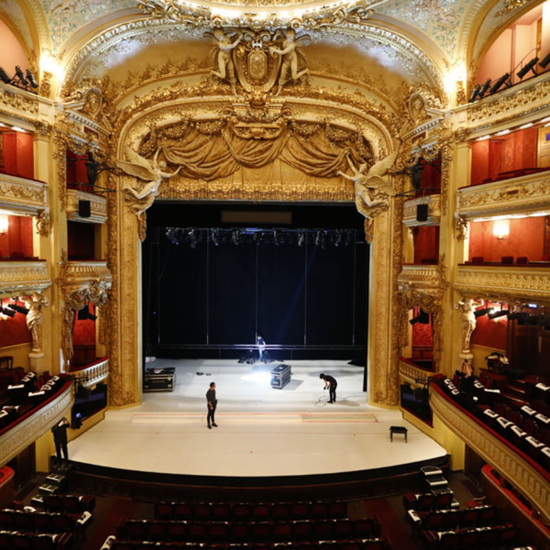 لقاء حصري لـ"هي" مع الرئيس التنفيذي لـ Boghossian والمصمم Stephane Rolland