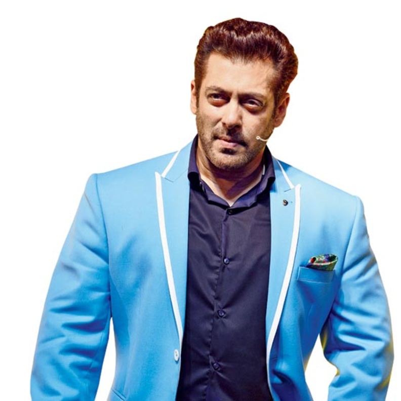 صورة طريفة لـ سلمان خان وكاترينا كيف وهما يتناولان القهوة من نفس الكوب