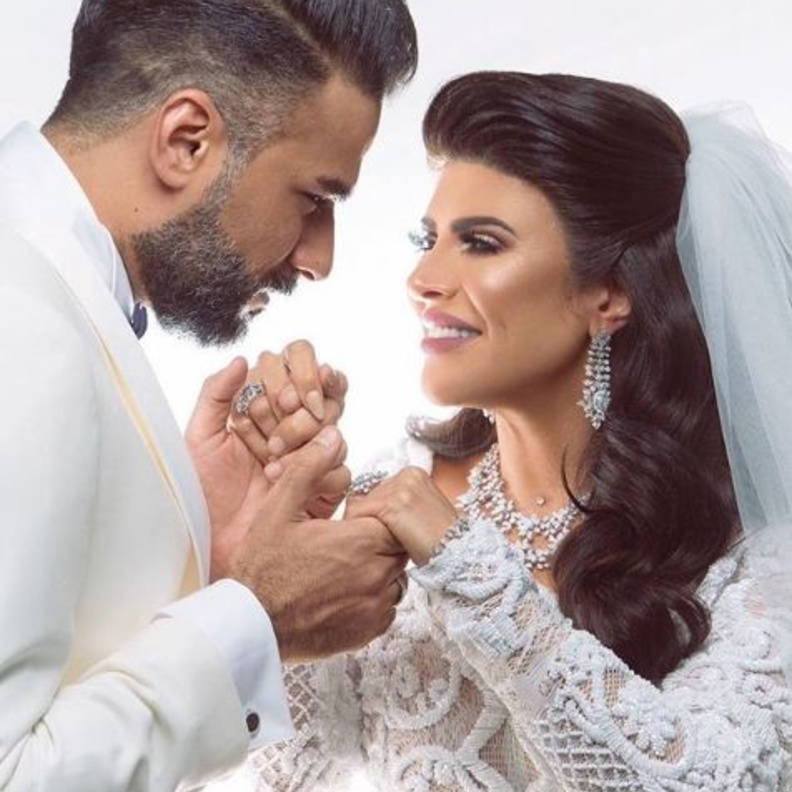 غدير السبتي تتقلى الانتقادات بعد زفافها