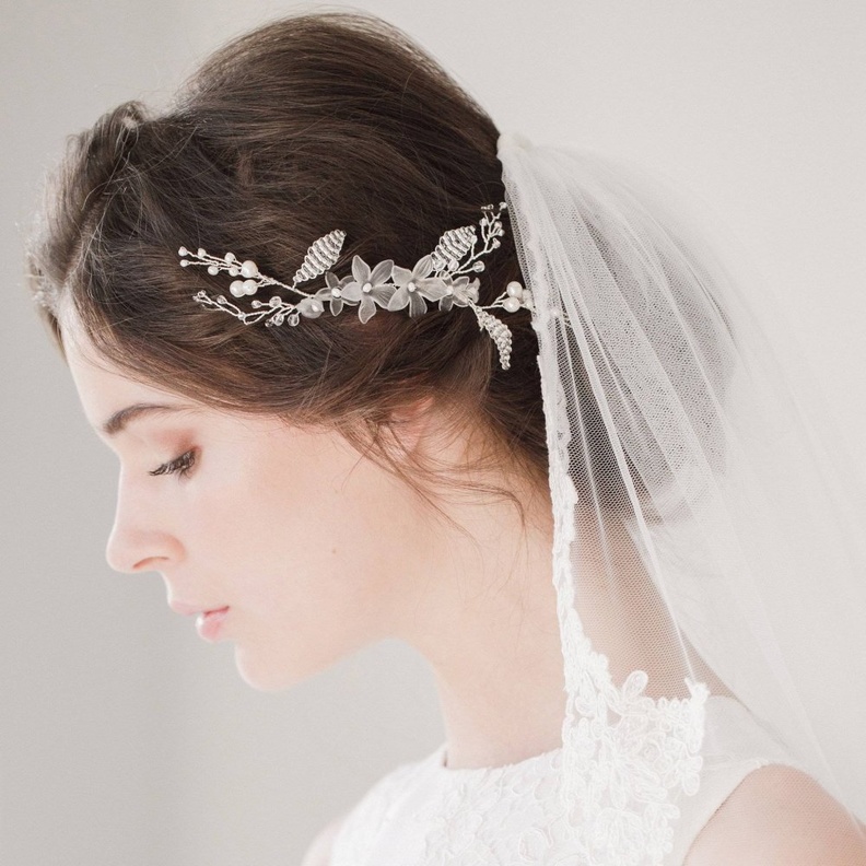 تسريحة شعر كلاسيكية للعروس