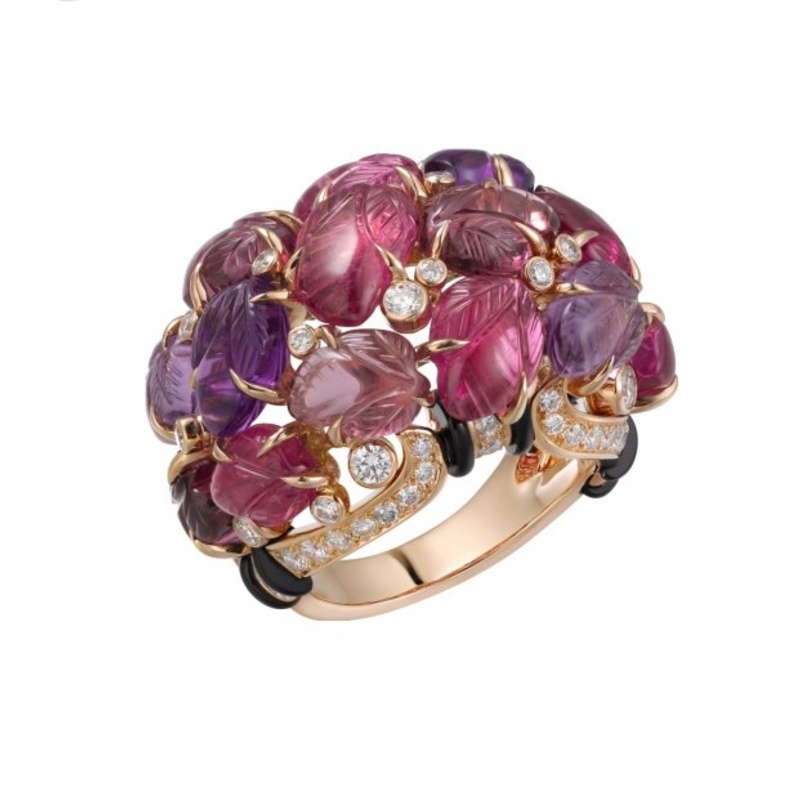 خاتم كارتييه بالأحجار الكريمة 