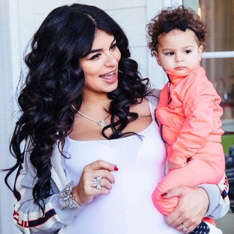 ريما فقيه وابنها جوزيف