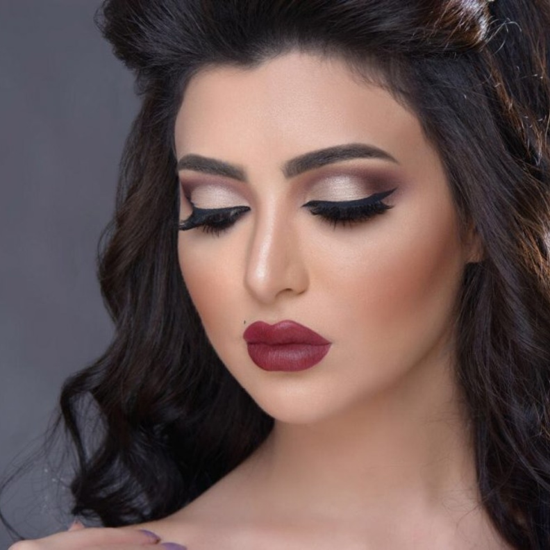 مكياج مميز من خبيرة التجميل جيهان العمر