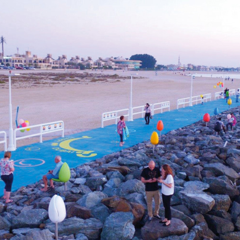 منصة السعادة في دبي طولها 125 مترا