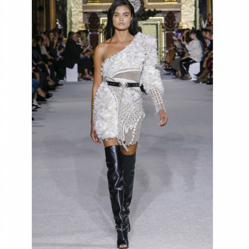 Elie Saab فستان كتف واحد باللون الأزرق من .