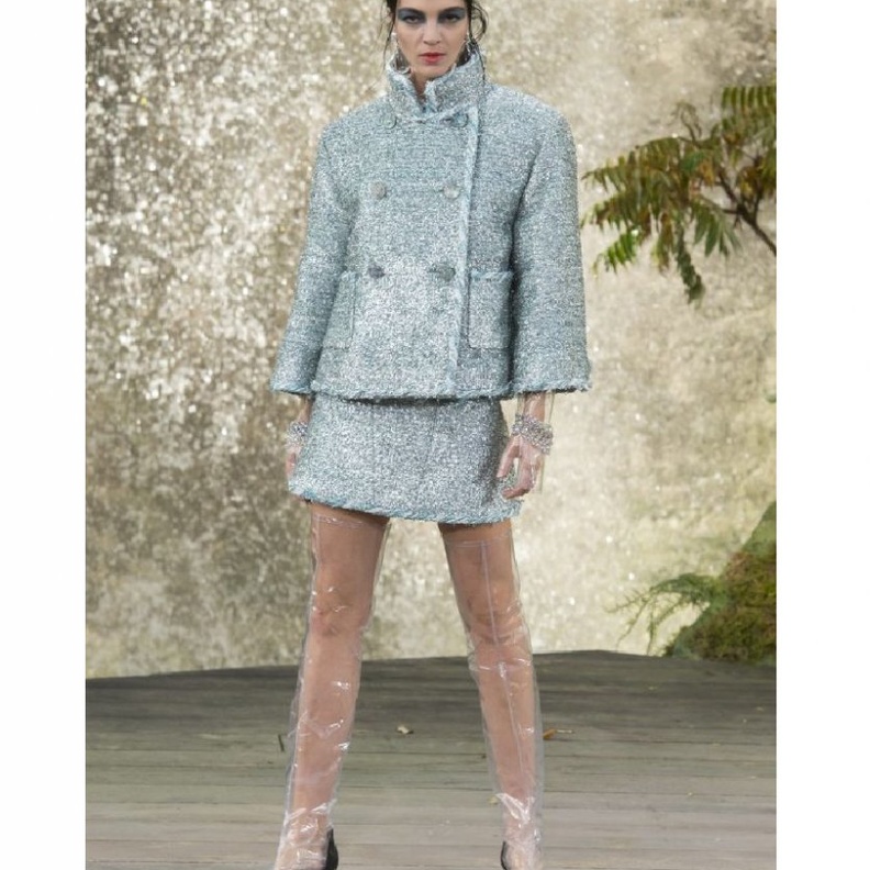 من أجمل درجات اللون الأبيض هو الأوف وايت