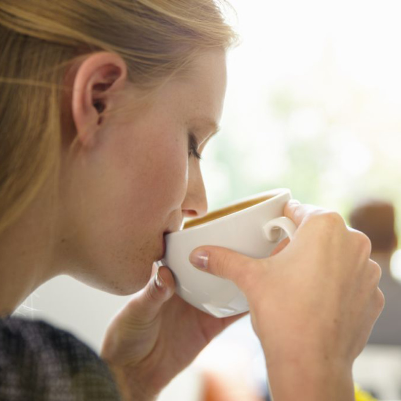 شرب القهوة مفيد جدا في تنحيف الخصر