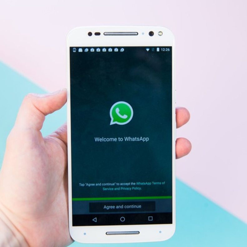 ميزة جديدة من واتساب تسمح للمستخدمين بنقل معلومات حسابهم و مجموعاتهم إلى رقم جديد تمامًا