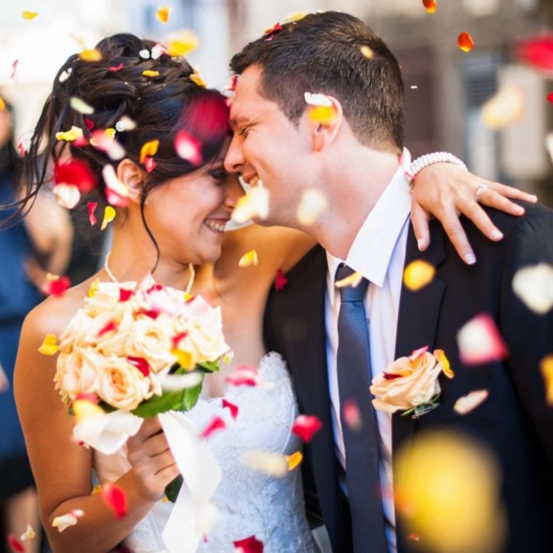  تجربة الشعر والمكياج ضروري قبل يوم العرس