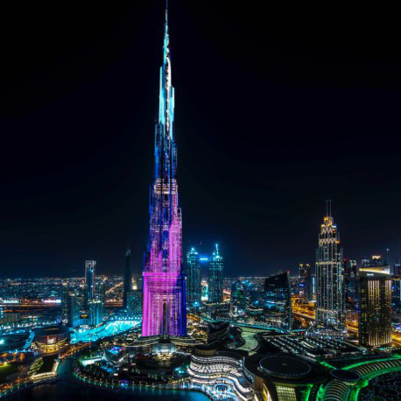 مبدعون من اليابان والمكسيك يحصدون جائزة مسابقة "برج خليفة"