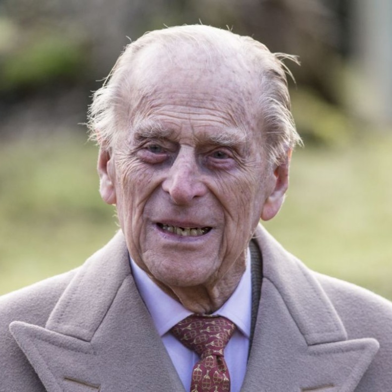 نجاح العملية التي خضع لها الأمير فيليب