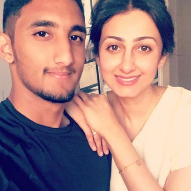 النجوم يشوقون الجمهور على احدث اعمالها