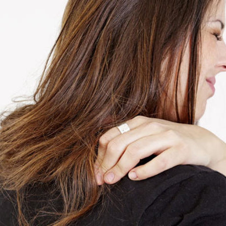 أمراض الروماتيزم تسبب ألما في الكتف