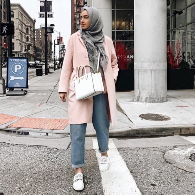 سمر البرشا بطلة كاجوال جميلة