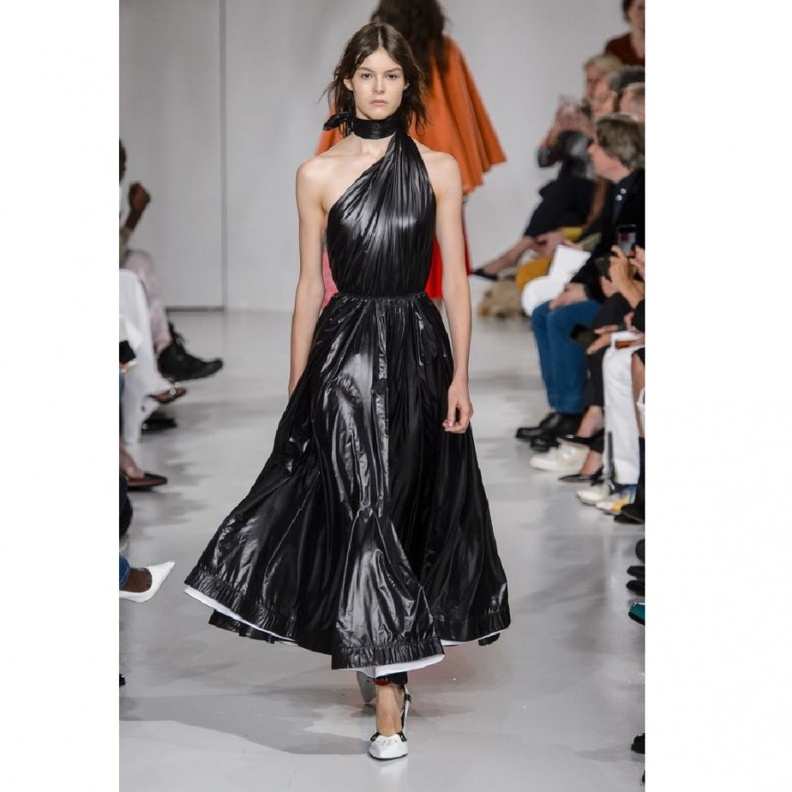 أسلوب ناعم وهادئ من جورجيو أرماني