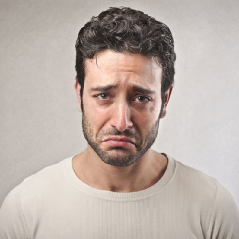 رجل برج الحوت يعرف ما يدور في حياة كل امرأة مرّت بحياته حتى بعد الانفصال عنها