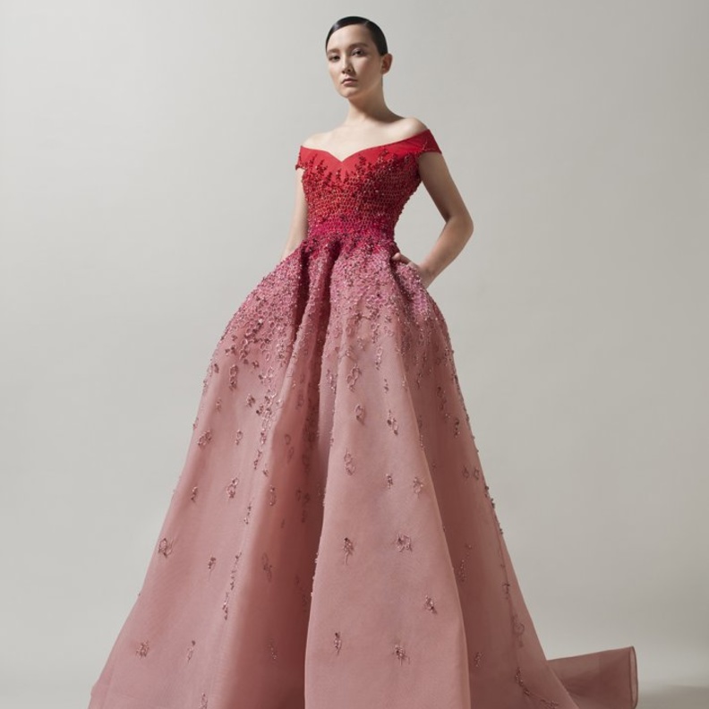 فستان خطوبة باللون البرتقالي لعروس الربيع من مجموعة جورج شقرا