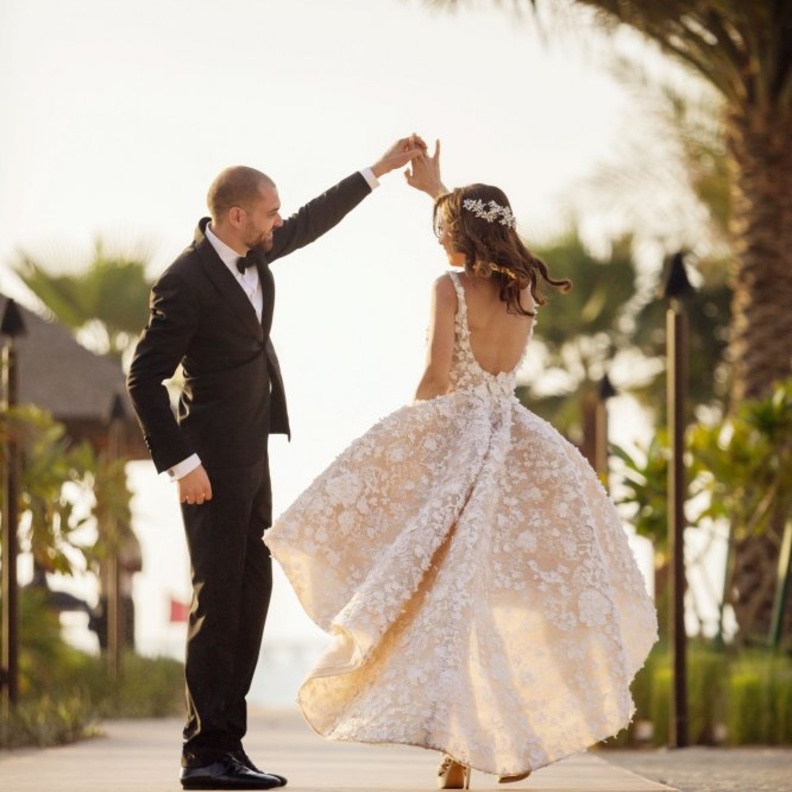 الصور العفوية التي تلتقط في حفلات الزفاف تكون الأفضل والأكثر روعة في ألبوم صور