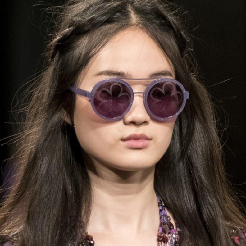 نظارات شمسية نسائية بالعدسات الدائرية بأسلوب ميو ميو Miu Miu