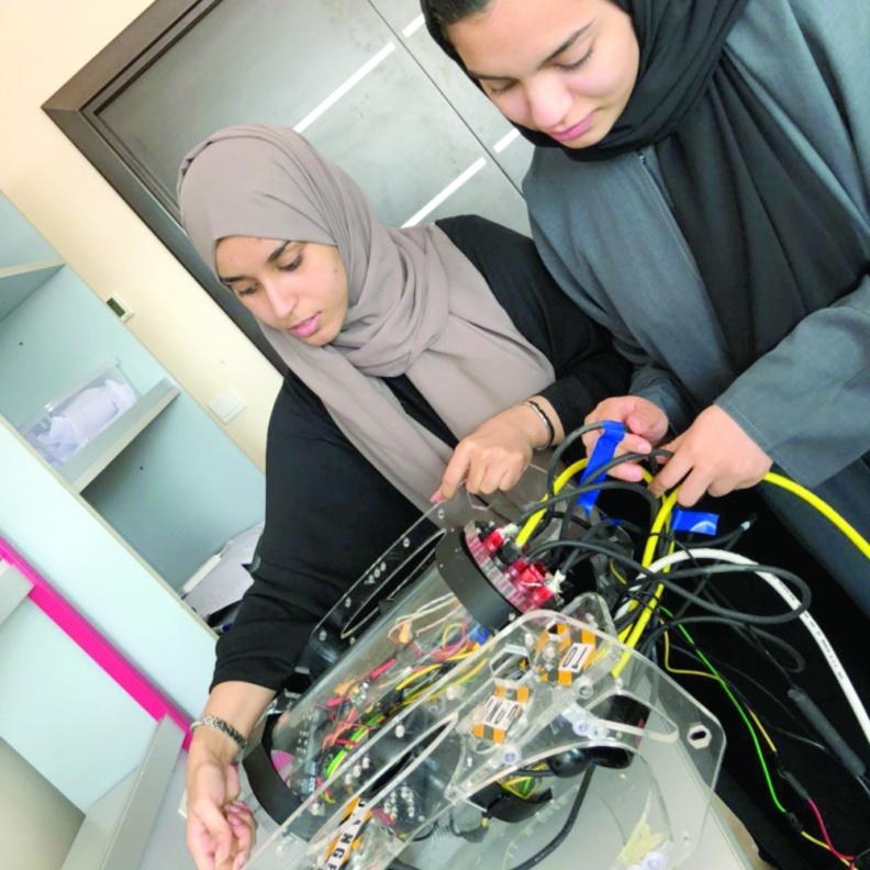 المسابقة العربية للغواصات الآلية