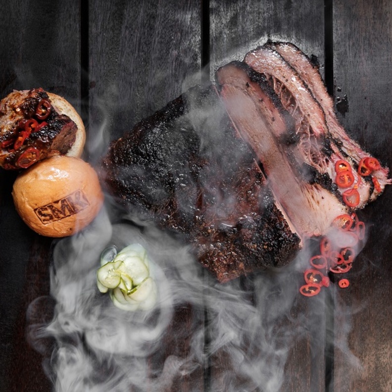  مطعم "أس أم كيه" سيقدم أشهى اللحوم المدخّنة 