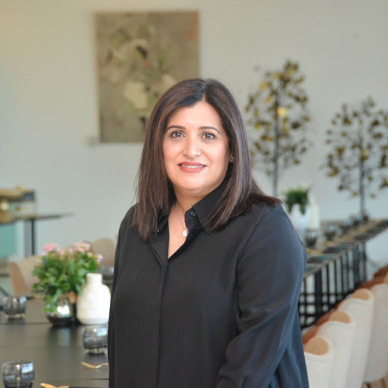 سيناء الحميضي سيدة أعمال كويتية 