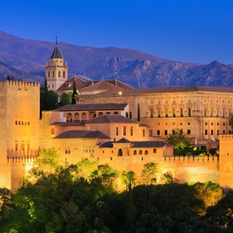 قلعة شقوبية في اسبانيا