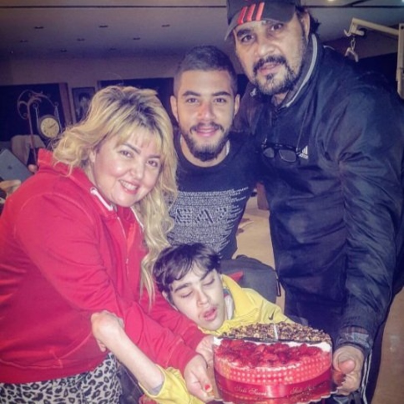 مها احمد تناشد الدعاء لابنها احمد مجدي كامل 2018