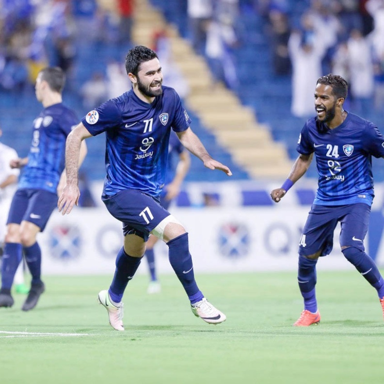 الهلال يسعى لحفظ ماء وجهه أمام الإستقلال