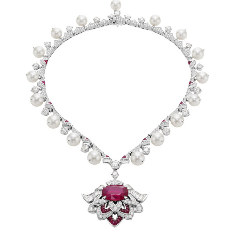 مجوهرات ياقوت أحمر بفخامة ساحرة