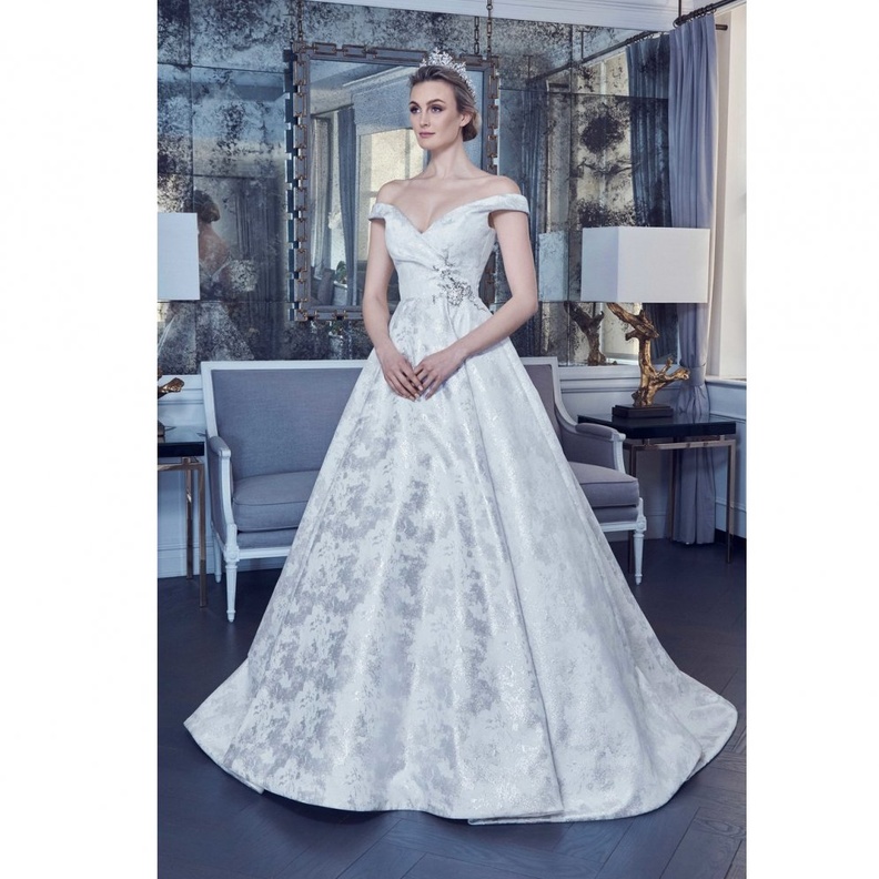 فساتين زفاف Romona Keveza لربيع 2019