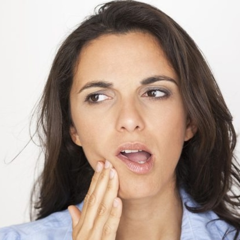 استمرار الألم بعد خلع الضرس دليل على الالتهاب)