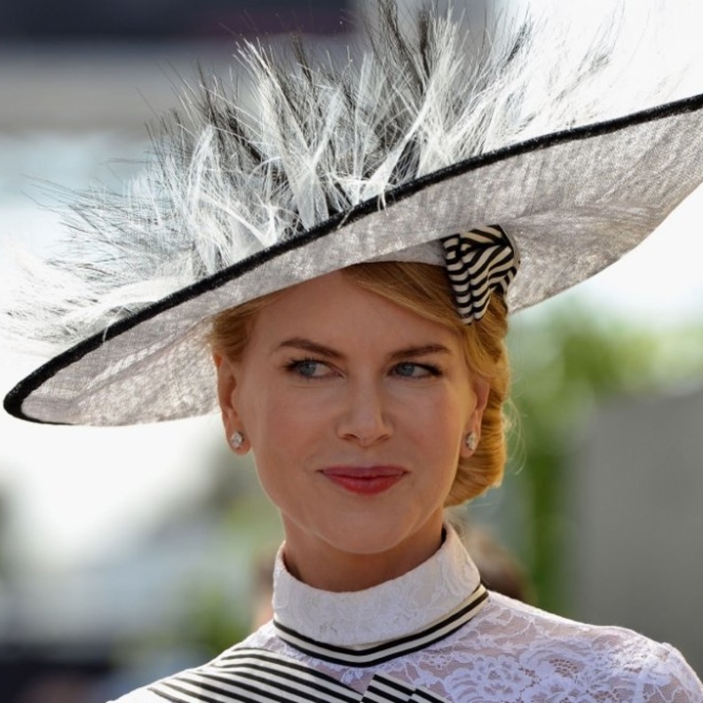 resized_قبعة شبابية ومشرقة بأسلوب كيندال جينر Kendall Jenner