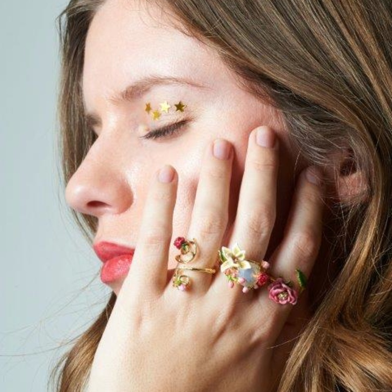 كنز جديد من المجوهرات.