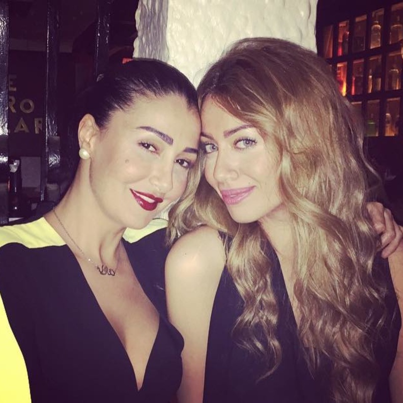 غادة عبد الرازق وابنتها