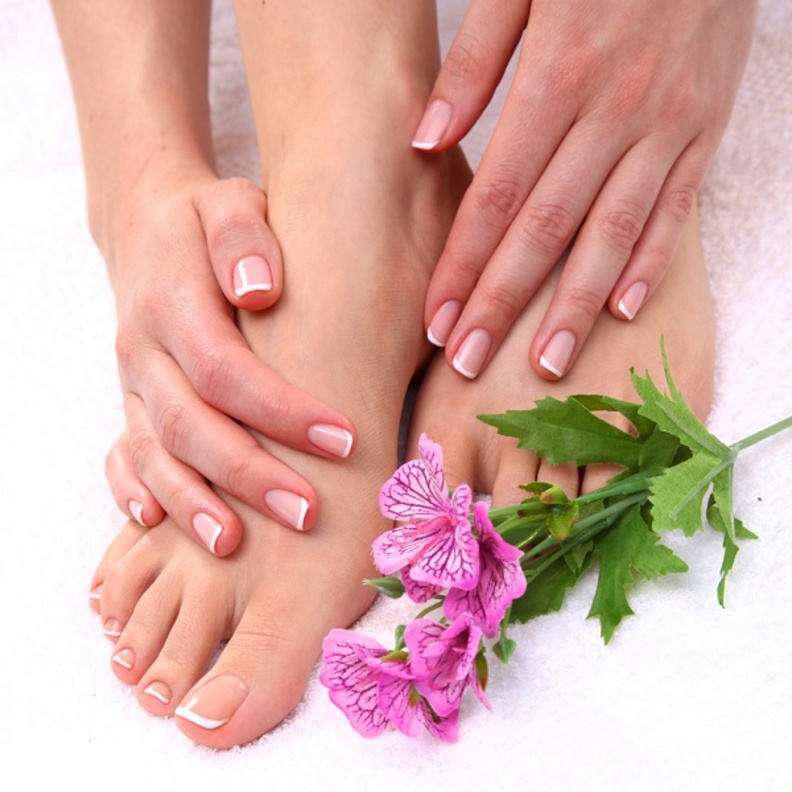 العناية بالقدمين في فصل الصيف